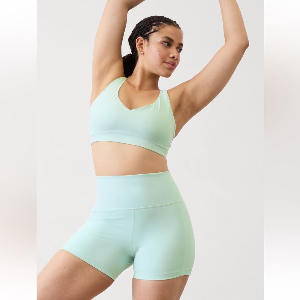 NWT Athleta shorts green size S